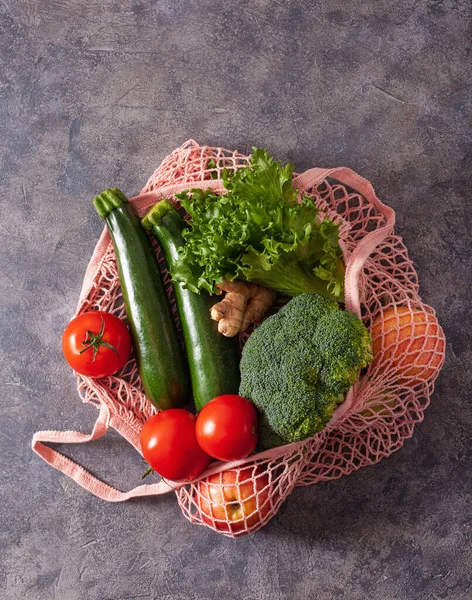 Gyümölcsök Zöldségek Újrahasznosítható Hálós Pamutzsákban Műanyagmentes Nulla Hulladék Koncepció — Stock Fotó
