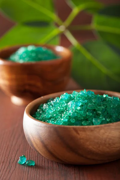 Green herbal salt for healthy spa bath — Stock Photo, Image