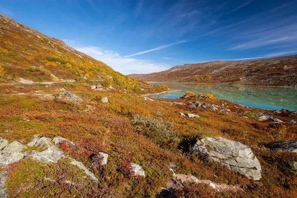 Zonnig herfstlandschap Noorwegen Gamle Strynefjellsvegen — Stockfoto
