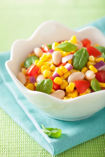 Healthy corn salad with tomato onion white bean basil — Stock Photo, Image