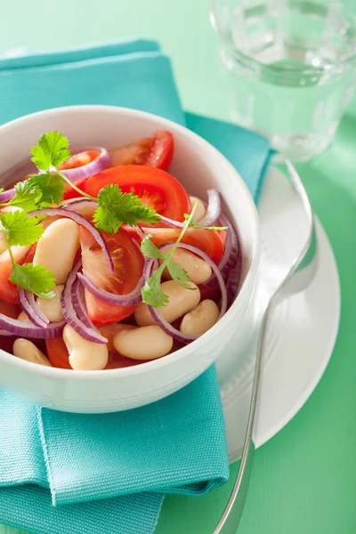 beyaz fasulye soğan kişniş sağlıklı domates salatası