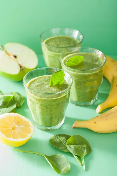 Healthy green smoothie with spinach leaves apple lemon banana — Stock Photo, Image