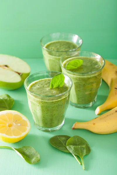 Healthy green smoothie with spinach leaves apple lemon banana — Stock Photo, Image