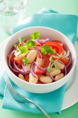 beyaz fasulye soğan Salantro sağlıklı domates salatası