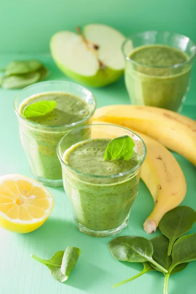 Healthy green spinach smoothie with apple lemon banana — Stock Photo, Image