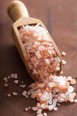 Kepçe pembe Himalaya tuzu