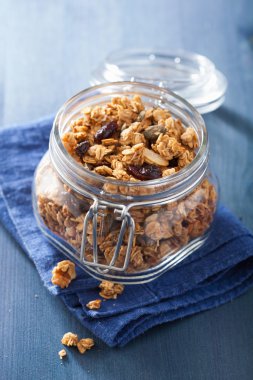 cam sağlıklı ev yapımı granola
