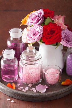 Spa aromaterapi gül çiçek esans tuz ile
