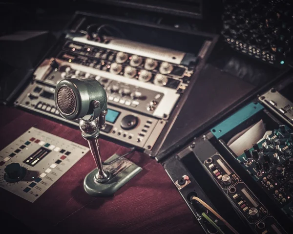 Boutique recording studio control desk. — Stock Photo, Image