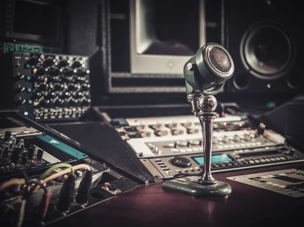 Boutique recording studio control desk. — Stock Photo, Image