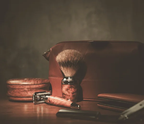 Shaving accessories on wooden background. — Stock Photo, Image