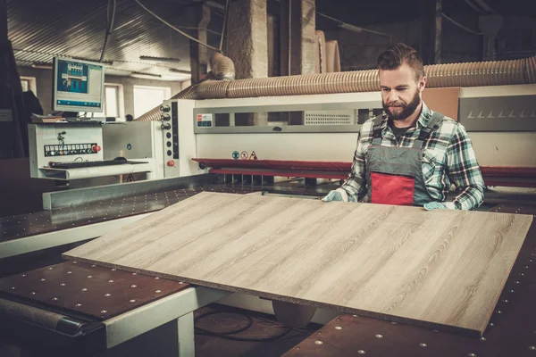 Timmerman zijn werk doet — Stockfoto