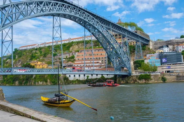 Dom Luis Γέφυρα πάνω από τον ποταμό Douro — Φωτογραφία Αρχείου