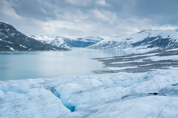 Piękny widok na lodowiec Jostedalsbreen. — Zdjęcie stockowe