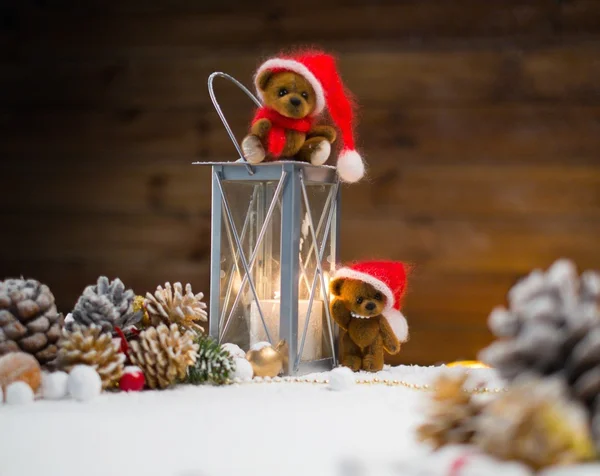 Pequenos ursos de brinquedo no Natal ainda vida — Fotografia de Stock