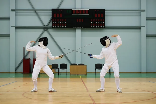 Two women fencers on a training — Stock Photo, Image