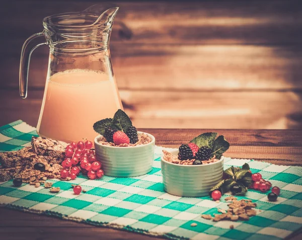 Breakfast with fresh orange juice — Stock Photo, Image