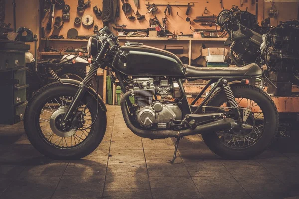 Vintage style cafe-racer motorcycle — Stock Photo, Image