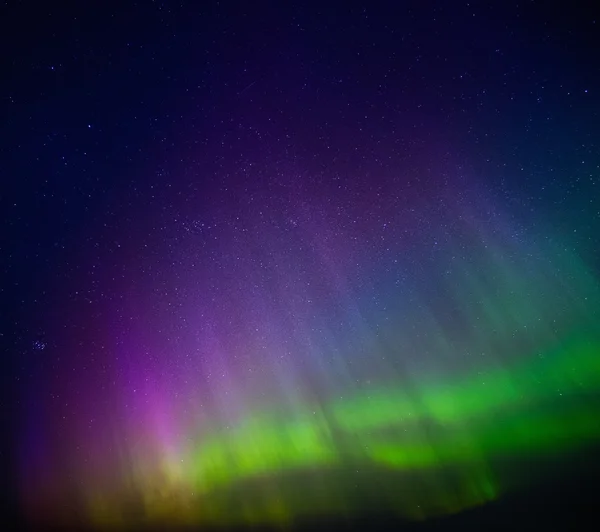 Schöne Polarlichter am Himmel — Stockfoto