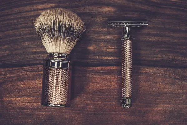 Safety razor and shaving brush — Stock Photo, Image