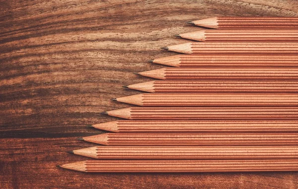 Luxusní dřevěné uhlí výkresu tužky — Stock fotografie