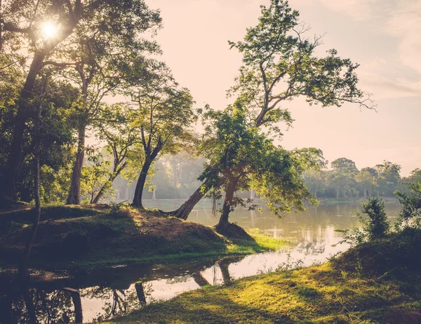 Angkor Wat podwórku, Siem Reap — Zdjęcie stockowe