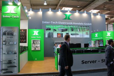 Hannover, Almanya - 13 Mart: arası teknik kürsüye 13 Mart 2014 CeBIT bilgisayar Fuarı, hannover, Almanya. dünyanın en büyük bilgisayar Fuarı CeBIT olduğunu