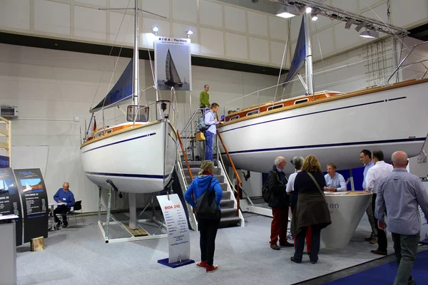 Αμβούργο, Γερμανία - 31 Οκτωβρίου: Hanseboot Expo τον Οκτώβριο 31, 2014 στο Hanseboot - το Διεθνές Ναυτικό Σαλόνι, Αμβούργο, Γερμανία. Royalty Free Φωτογραφίες Αρχείου