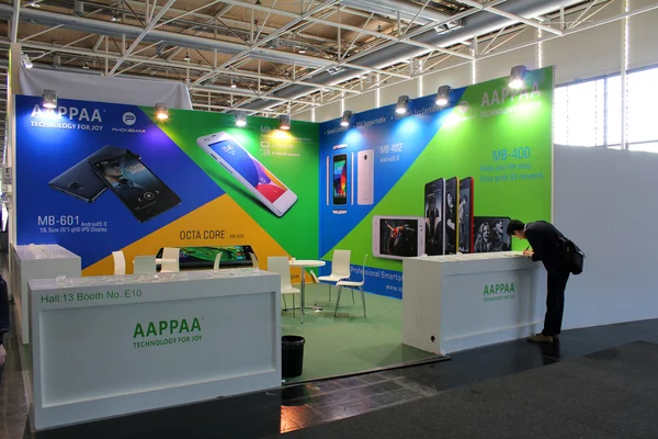 Hannover, deutschland - 20. märz: der stand von aappaa am 20. märz 2015 auf der cebit computer expo, hannover, deutschland. Die Cebit ist die weltgrößte Computermesse — Stockfoto