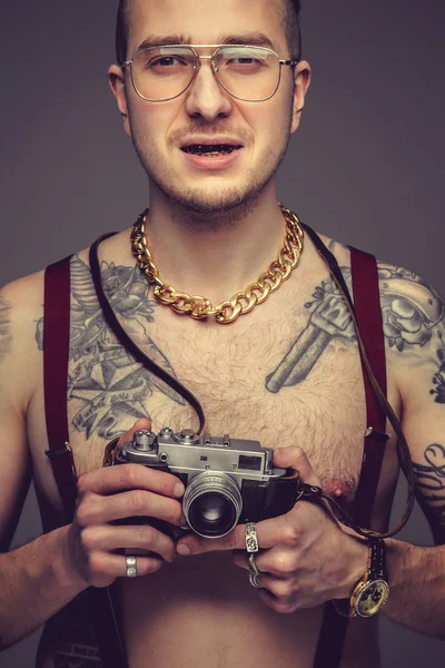 Egy ember, a tetoválás a testén — Stock Fotó