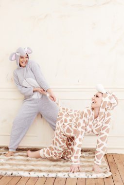 Pijama oynak kadın