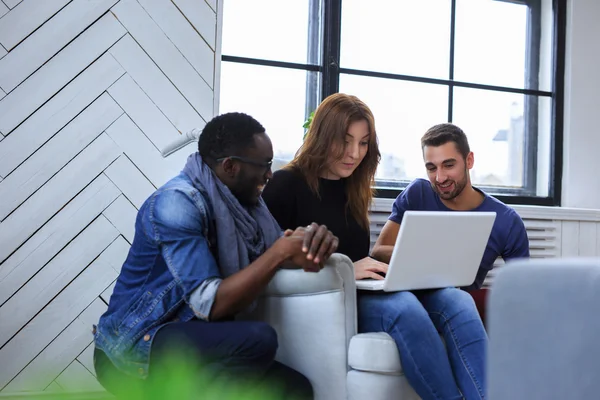 Gruppo di persone internazionali — Foto Stock