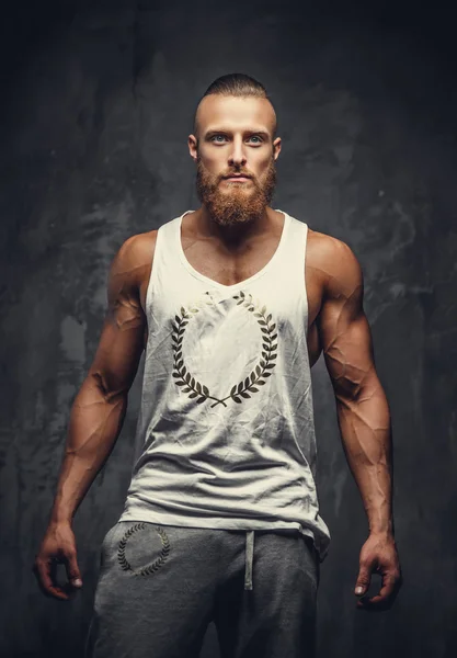 Bearded man in a t-shirt — Stock Photo, Image