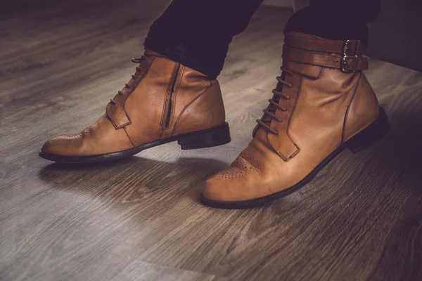 Мужская классическая коричневая обувь . — стоковое фото