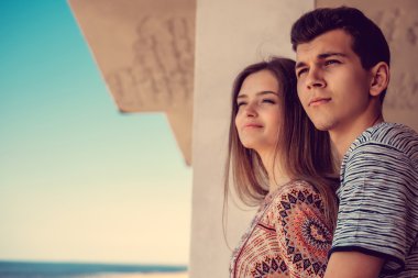 Güneş gözlüğü çekici çift