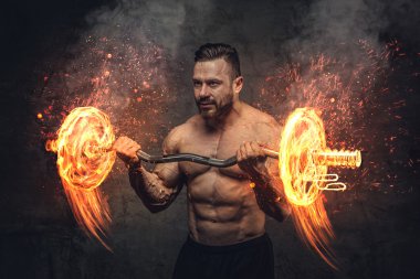 Halter yanma ile bir adam.