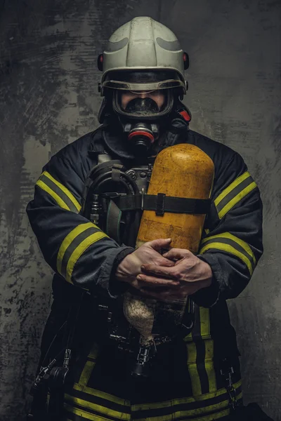 Firefighter in safety uniform — Stock Photo, Image