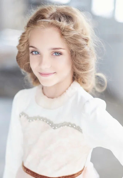 Cute blond female — Stock Photo, Image