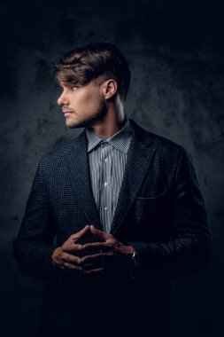 Şık erkek takım elbise