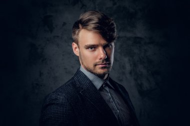 Şık erkek takım elbise