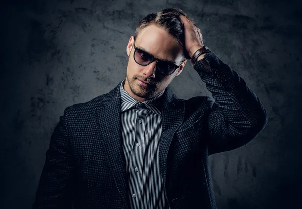 Male in a suit and sunglasses — Stock Photo, Image