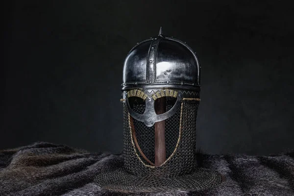 Isolated in dark background medieval knight helmet — Stock Photo, Image