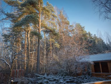 Köy kış zamanında. Medeniyetten uzak