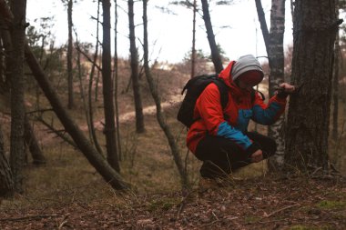 Uzun yürüyüşe çıkan kimse var bir dinlenme zamanı
