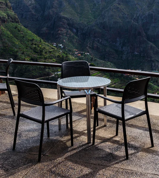Recreation lunch place and view on mountains — Stock Photo, Image