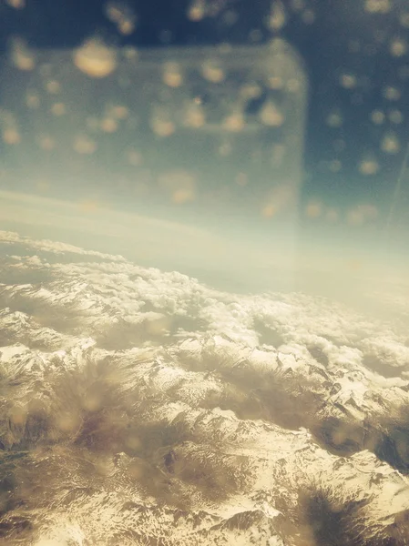 Vista sulle montagne dall'aereo — Foto Stock