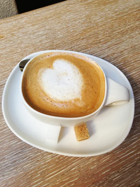 Tazza bianca con caffè — Foto Stock