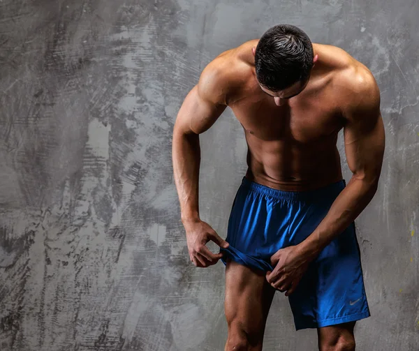 Muscular shirtless guy — Stock Photo, Image