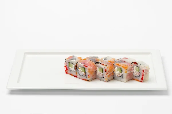 Sushi sur plaque blanche — Photo