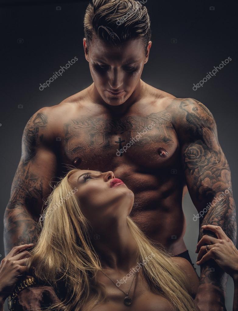 hombres sexis y guapos sin boxer
